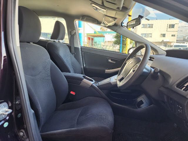 Toyota PRIUS 2013-09 24684-9