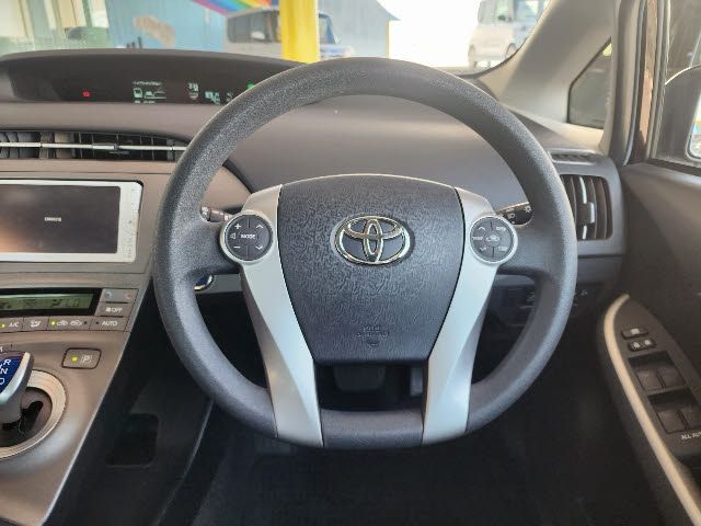 Toyota PRIUS 2013-09 24684-13