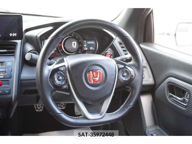 Honda S660 2016-02 200268-9