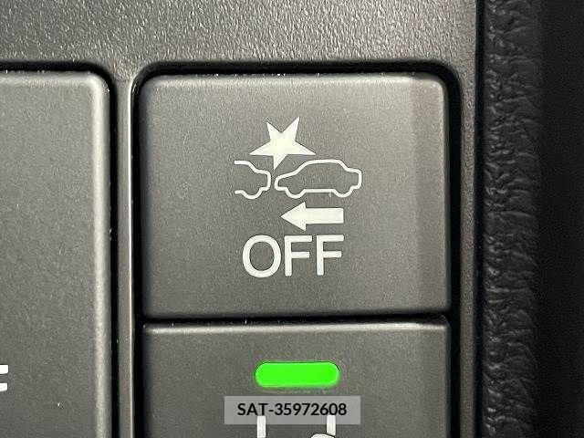Honda VEZEL 2018-02 215919-7