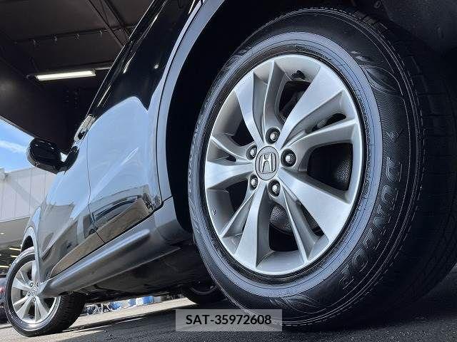 Honda VEZEL 2018-02 215919-18