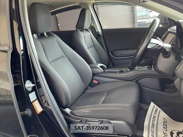 Honda VEZEL 2018-02 215919-4