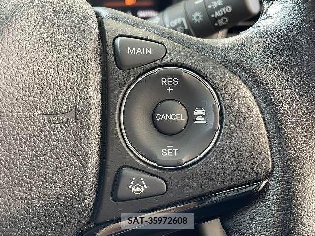 Honda VEZEL 2018-02 215919-6