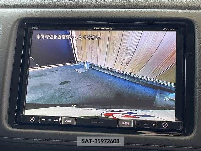 Honda VEZEL 2018-02 215919-3
