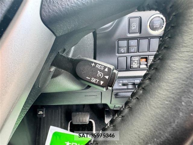 Toyota VOXY 2020-01 372132-20