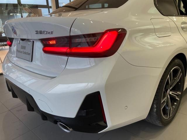 Bmw 3 SERIES 2022-10 14279-4