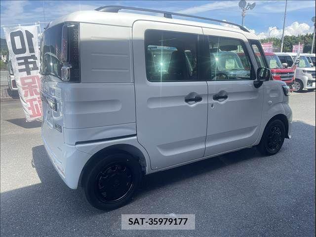 Suzuki SPACIA 2022-09 368579-5