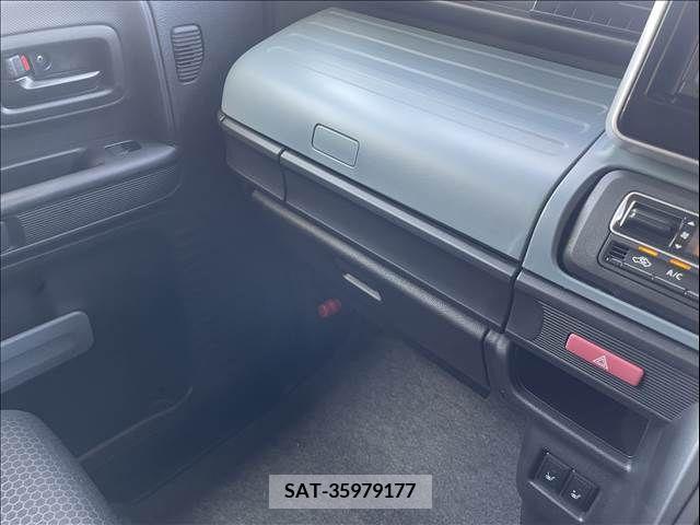 Suzuki SPACIA 2022-09 368579-28