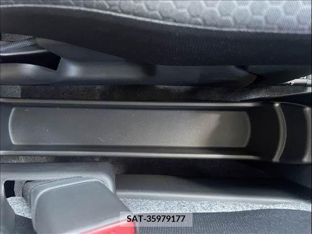 Suzuki SPACIA 2022-09 368579-27