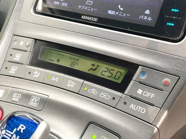 Toyota PRIUS 2012-08 17933-4
