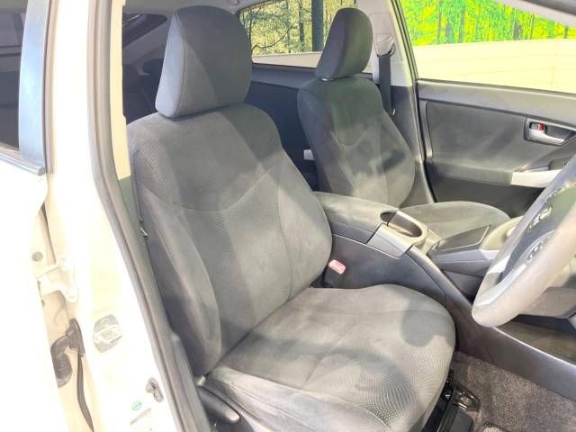 Toyota PRIUS 2012-08 17933-8