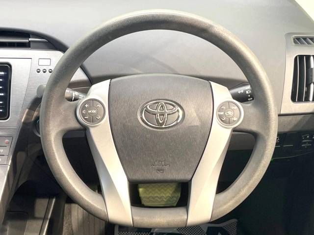Toyota PRIUS 2012-08 17933-11