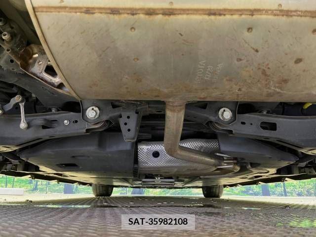 Toyota PRIUS 2015-12 281706-19