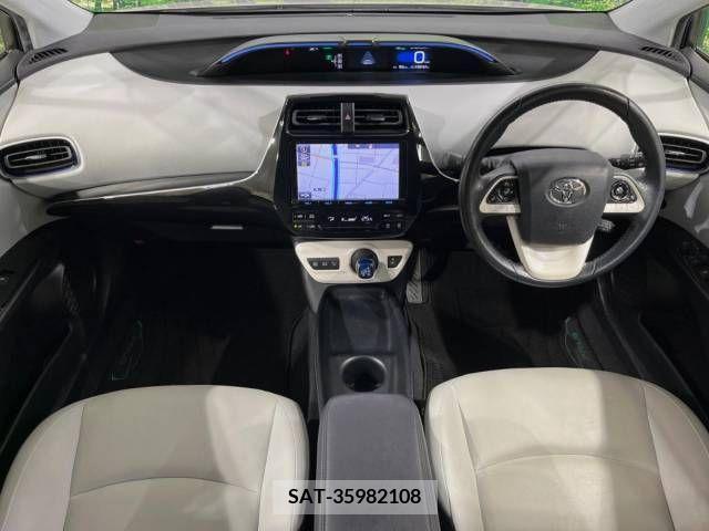 Toyota PRIUS 2015-12 281706-1