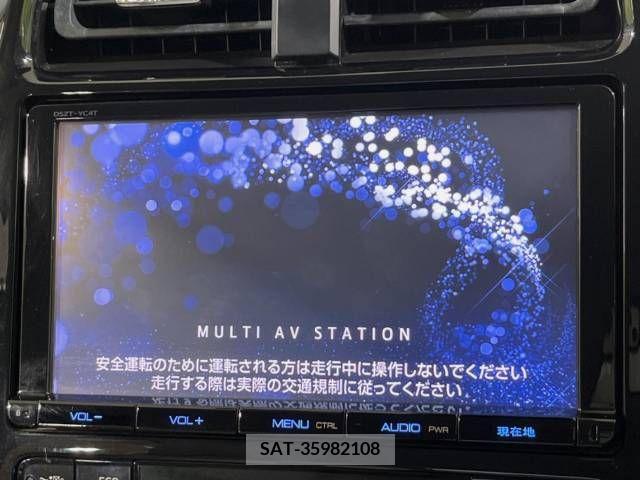 Toyota PRIUS 2015-12 281706-3