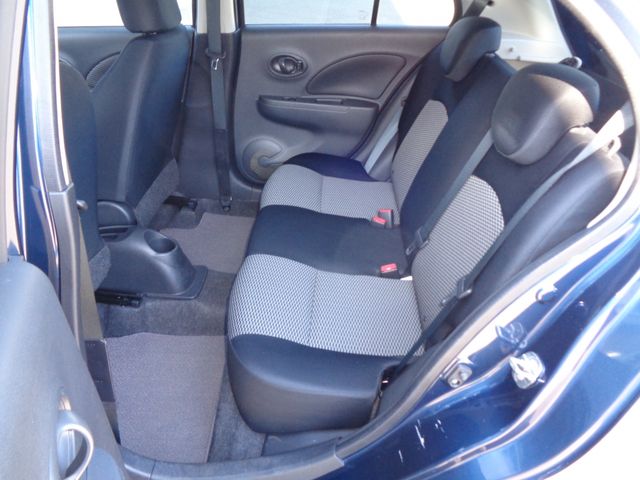 Nissan MARCH 2018-10 27728-12