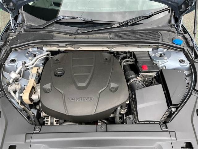 Volvo V90 2018-08 26380-27