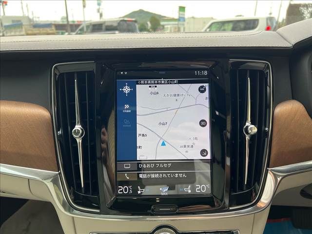 Volvo V90 2018-08 26380-1