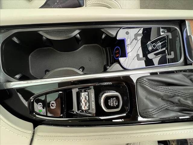 Volvo V90 2018-08 26380-13