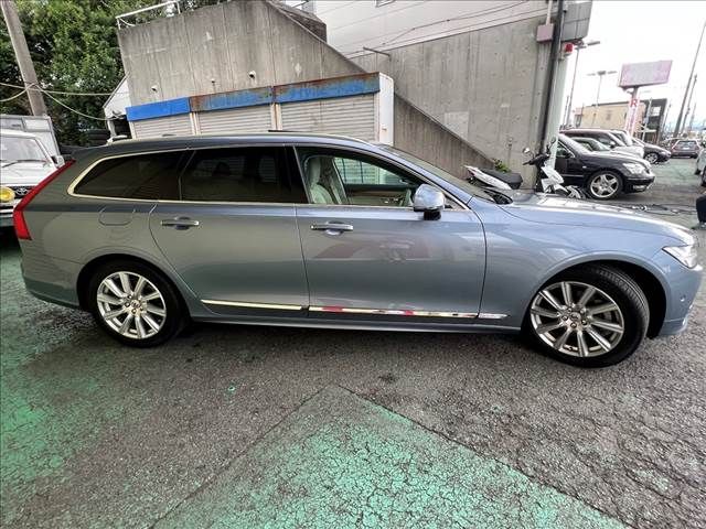 Volvo V90 2018-08 26380-5