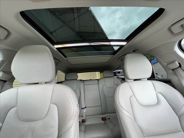 Volvo V90 2018-08 26380-18