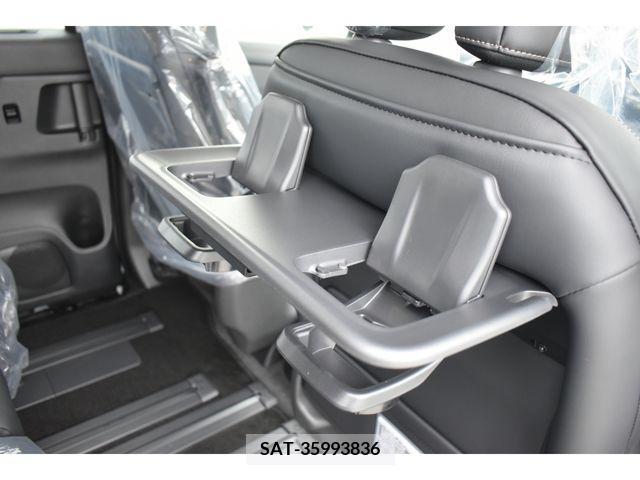Nissan SERENA 2024-03 284319-14