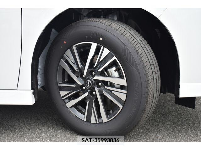 Nissan SERENA 2024-03 284319-26