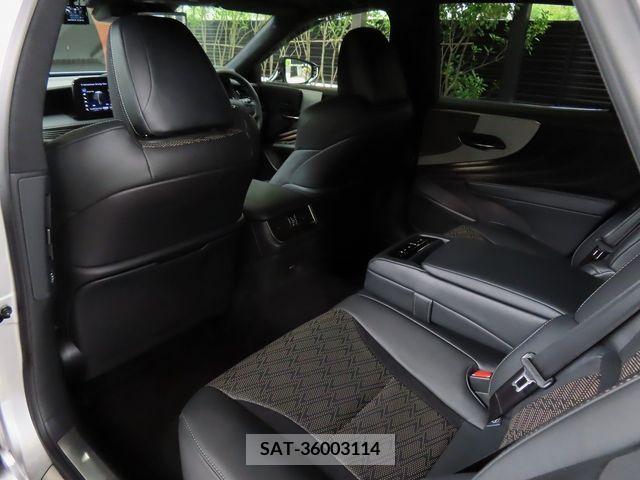 Lexus LS 2021-12 275568-15