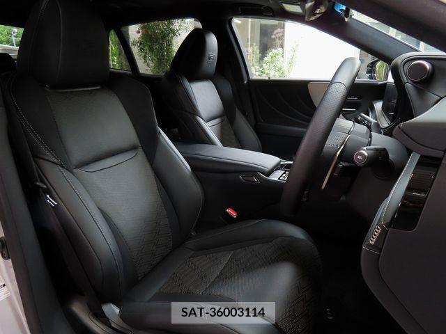 Lexus LS 2021-12 275568-19