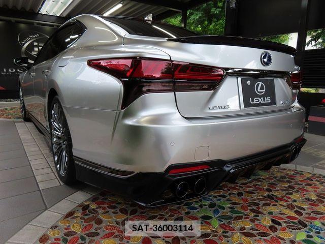 Lexus LS 2021-12 275568-1