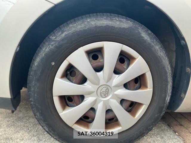 Toyota AURIS 2007-09 389486-6