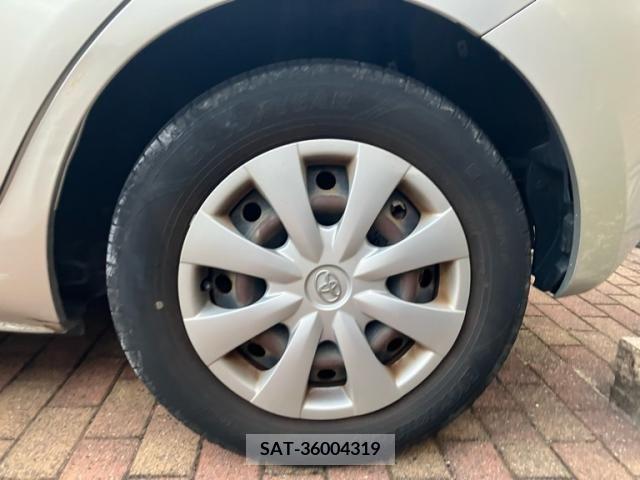 Toyota AURIS 2007-09 389486-5