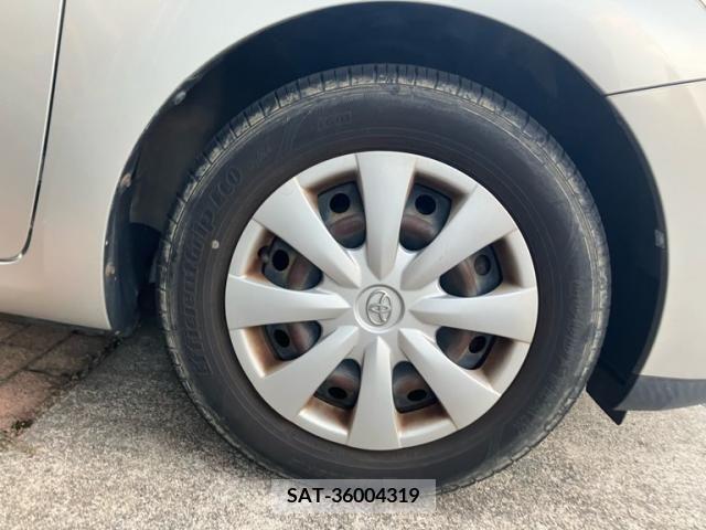 Toyota AURIS 2007-09 389486-3