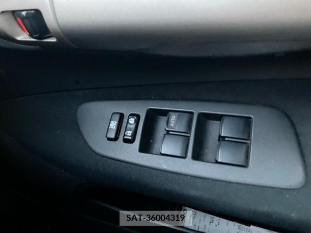 Toyota AURIS 2007-09 389486-19