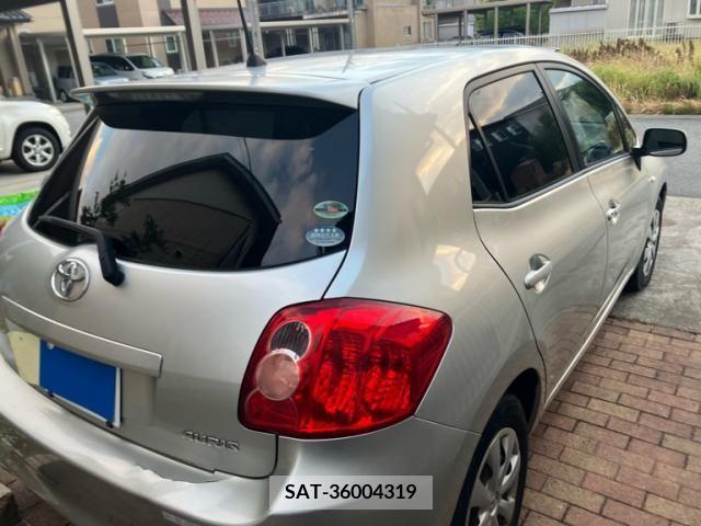 Toyota AURIS 2007-09 389486-2
