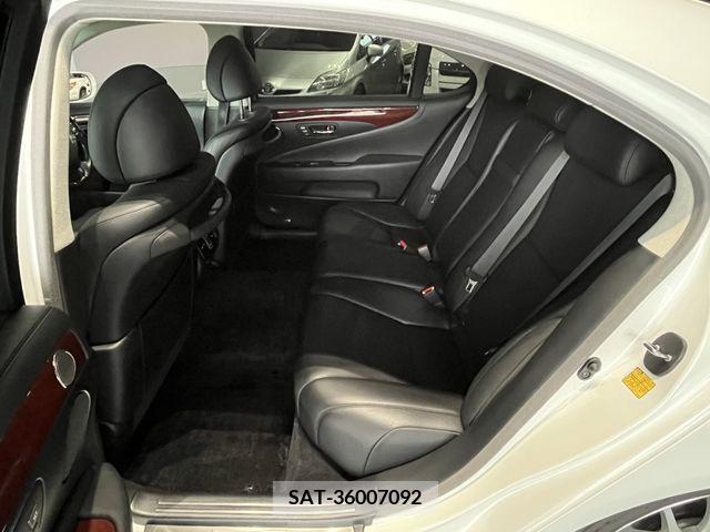 Lexus LS 2007-11 202658-5