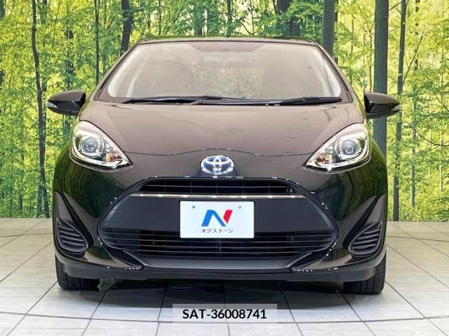 Toyota AQUA 2019-01 382772-14