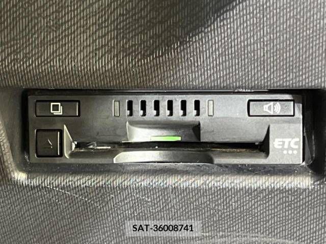 Toyota AQUA 2019-01 382772-4