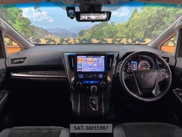 Toyota ALPHARD 2019-07 381621-1