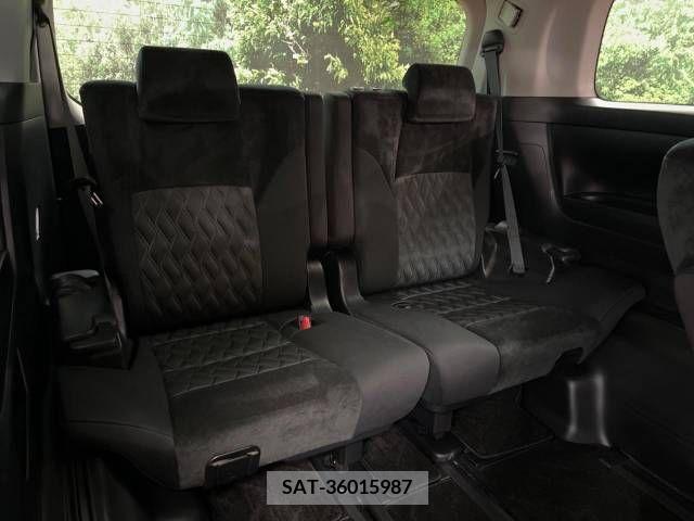 Toyota ALPHARD 2019-07 381621-13