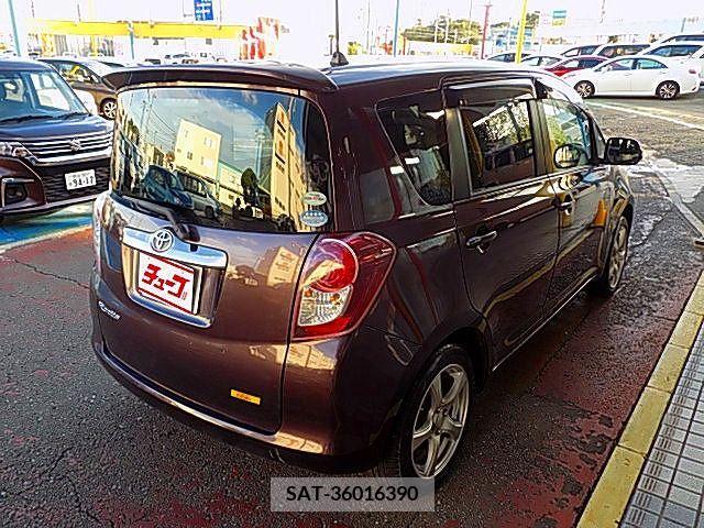 Toyota RACTIS 2010-03 366852-2