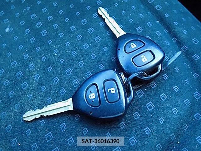 Toyota RACTIS 2010-03 366852-19