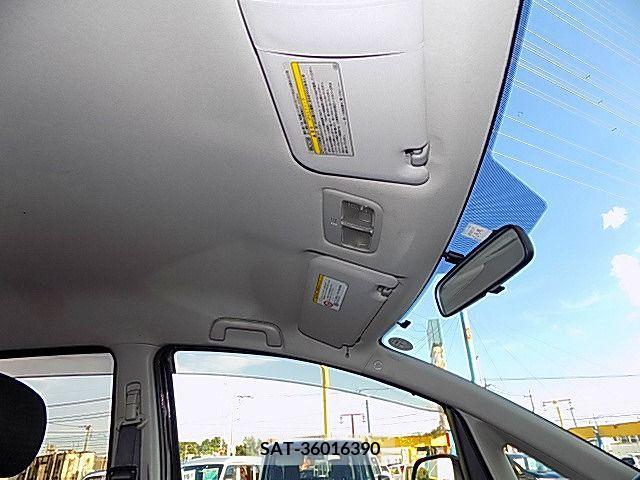 Toyota RACTIS 2010-03 366852-18