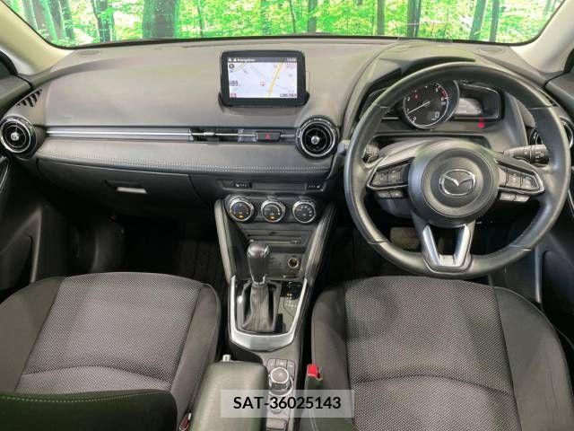 Mazda DEMIO 2017-01 340082-1
