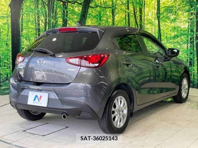 Mazda DEMIO 2017-01 340082-17