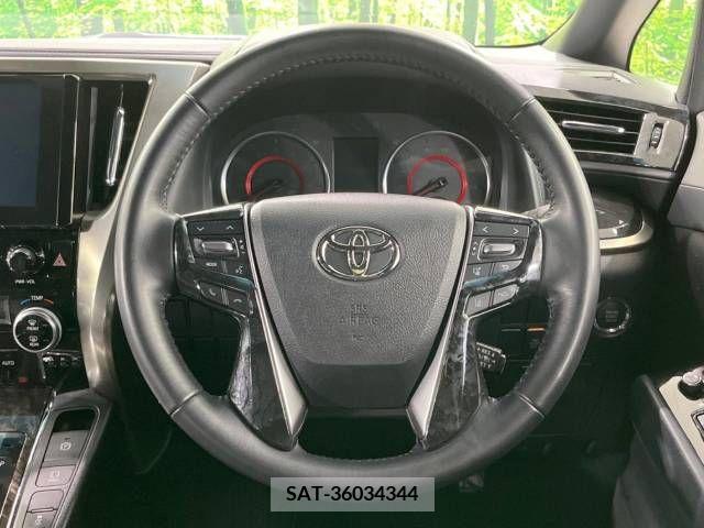 Toyota VELLFIRE 2022-06 215551-12