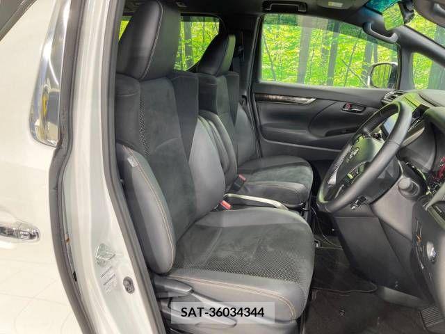 Toyota VELLFIRE 2022-06 215551-8