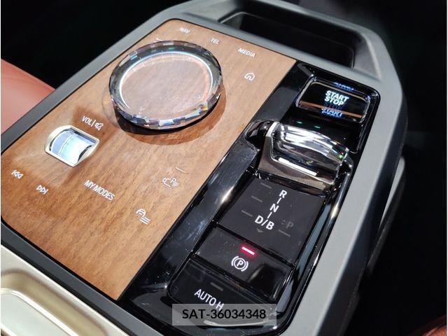 Bmw IX 2022-06 210035-18
