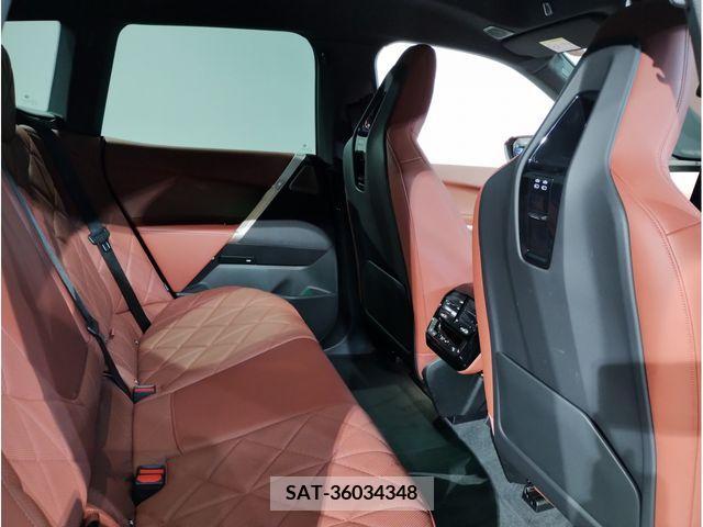 Bmw IX 2022-06 210035-12