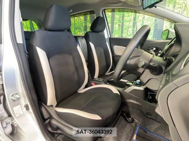 Nissan NOTE 2019-11 279885-8